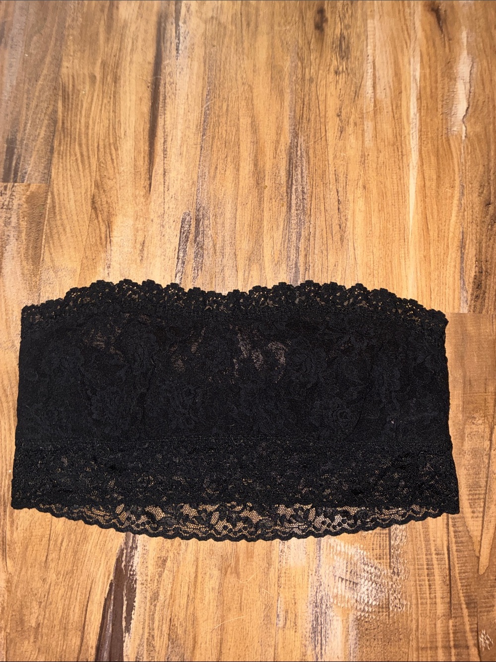 NWOT Hanky Panky Black Lace Strapless Bandeau. Size Large.